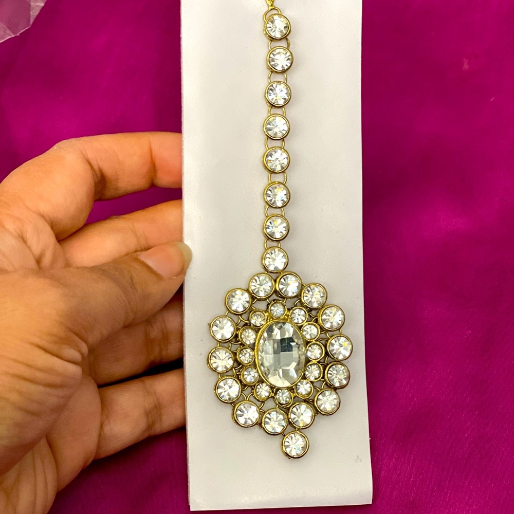 Rhinestone head jewelry, NWT.